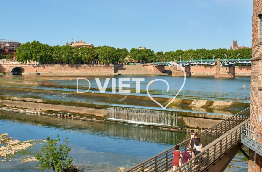 Photo TOULOUSE by VIET - la guinguette au bord de l'eau