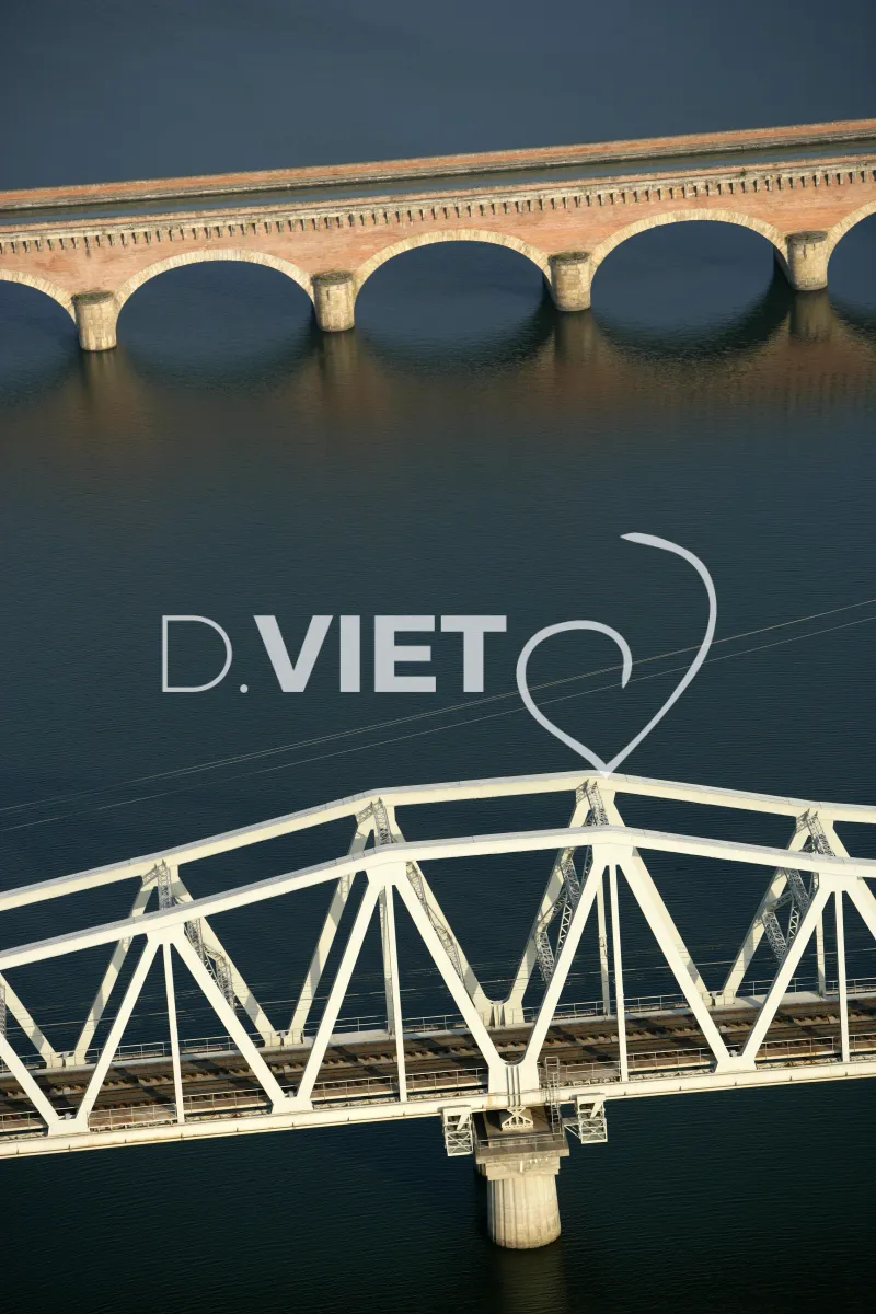 Photo TOULOUSE by VIET - 82 MOISSAC CANAL DES 2 MERS