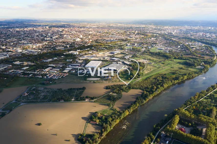 Photo TOULOUSE by VIET - LALANDE SESQUIERES