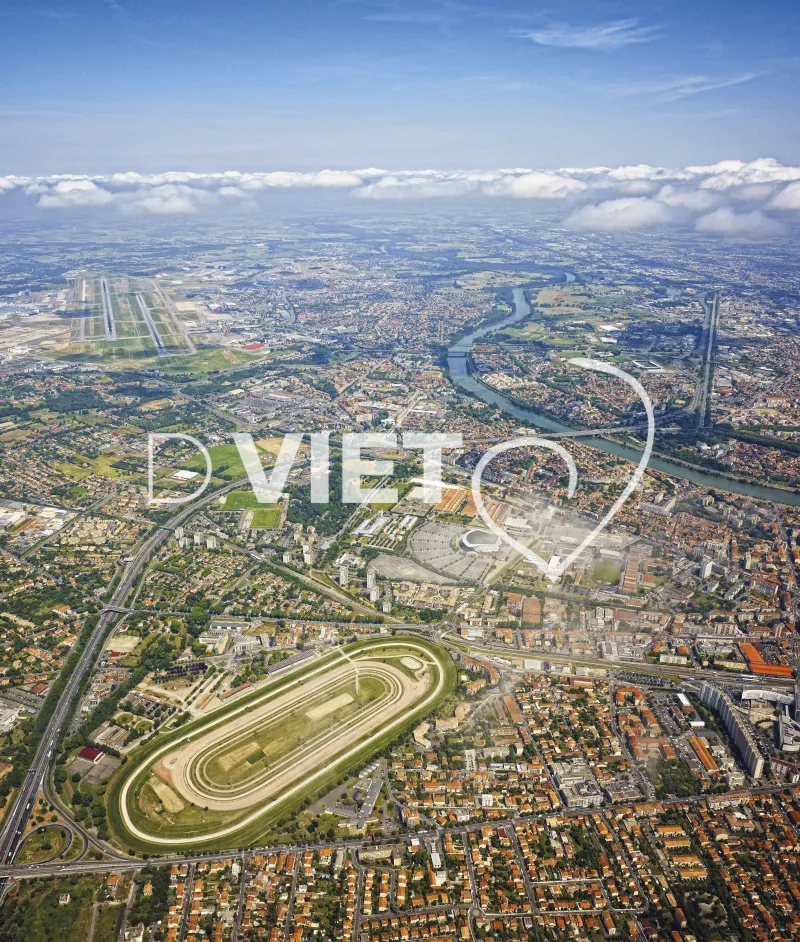 Photo TOULOUSE by VIET - Hippodrome zenith
