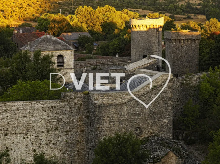 Photo TOULOUSE by VIET - VILLAGE FORTIFIÉ DE LA COUVERTOIRADE