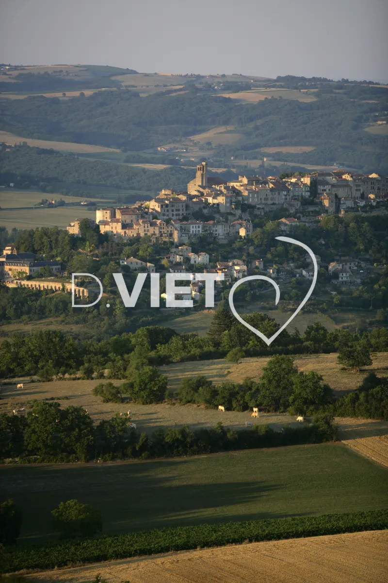 Photo TOULOUSE by VIET - 81CORDES N44°03451 E001°57082 ©VIET 361.com