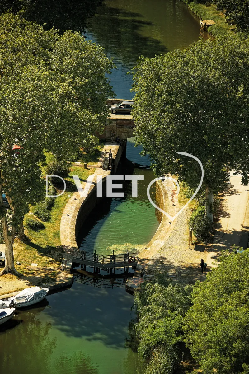Photo TOULOUSE by VIET - Canal du Midi Ecluse de Gardouch
