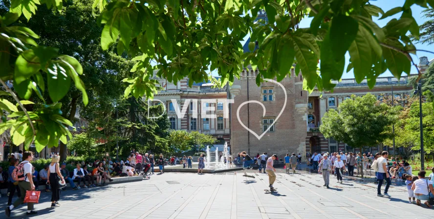 Photo TOULOUSE by VIET - Square Charles de Gaulle CAPITOLE