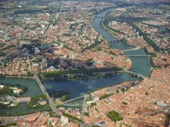 Photo TOULOUSE by VIET - Garonne