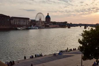 Photo TOULOUSE by VIET - Hotel Dieu et grande roue