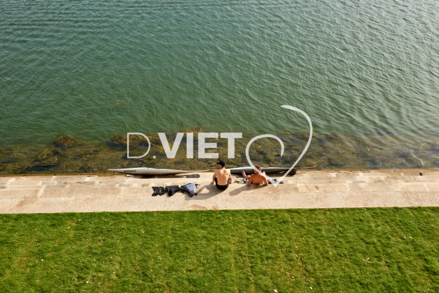 Photo TOULOUSE by VIET - au bord de la Garonne