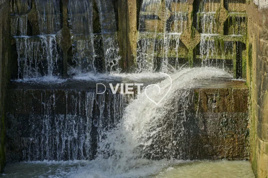 Photo TOULOUSE by VIET - ECLUSE 37 LALANDE