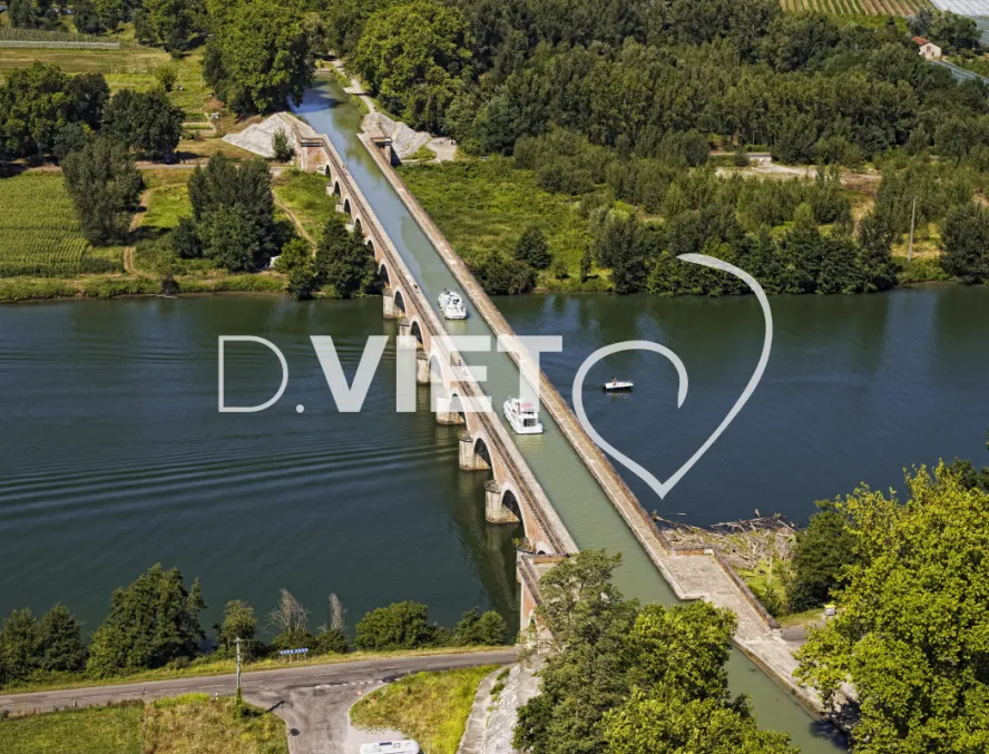 Photo TOULOUSE by VIET - Pont canal garonne Moissac