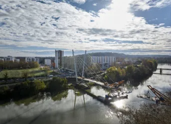 Photo TOULOUSE by VIET - Passerelle d'empalot et Garonne