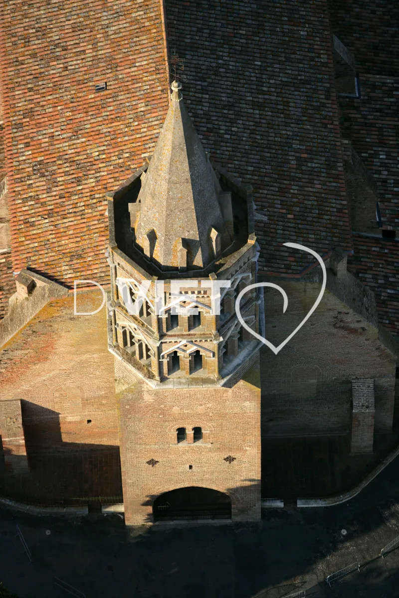 Photo TOULOUSE by VIET - 81 L'ISLE SUR TARN N43°51140 E001°48310 ©VIET 361.com