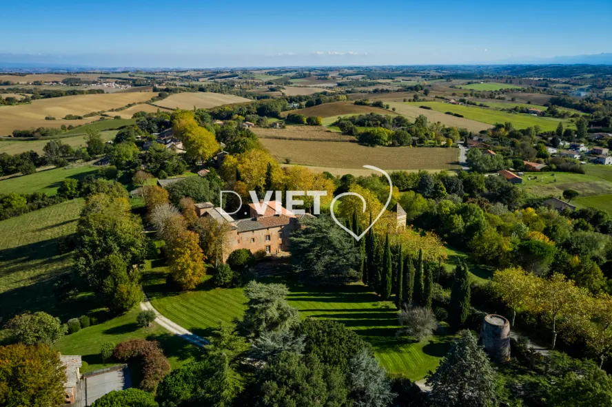 Photo TOULOUSE by VIET - le pigeonnier de Brèges