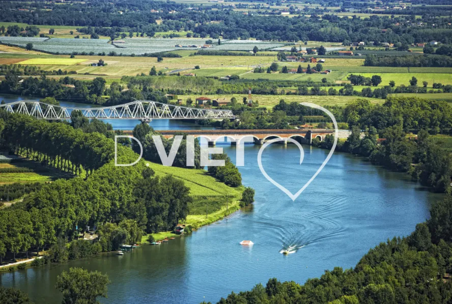 Photo TOULOUSE by VIET - Pont canal garonne Moissac