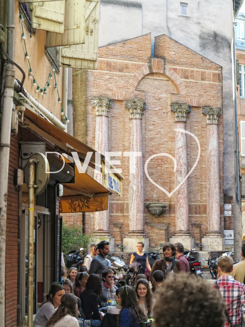 Photo TOULOUSE by VIET - Place des puits clos