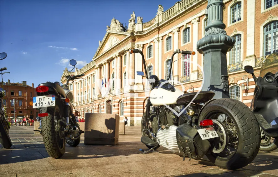 Photo TOULOUSE by VIET - Place du Capitole
