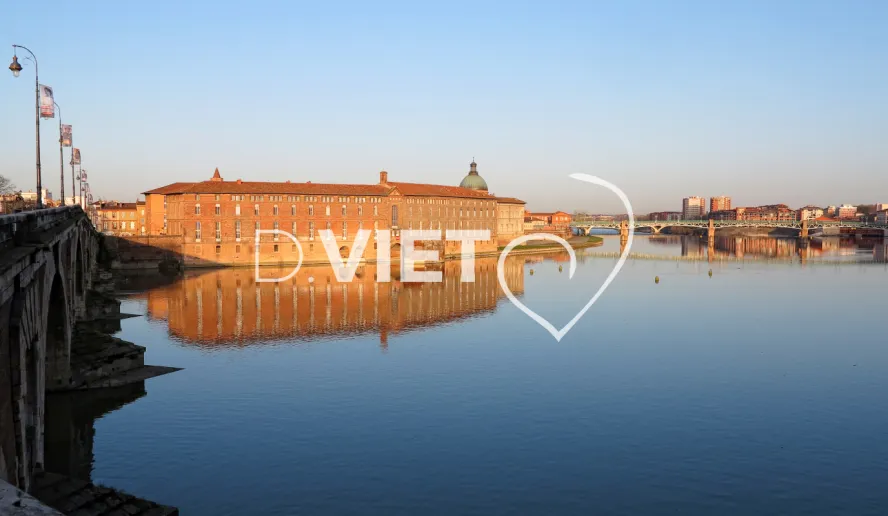 Photo TOULOUSE by VIET - Hotel dieu