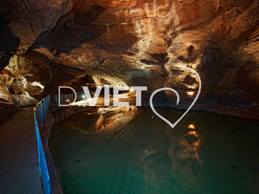 Photo TOULOUSE by VIET - Grottes de Lacave