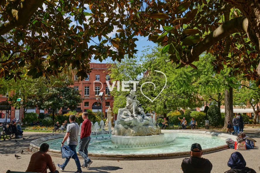 Photo TOULOUSE by VIET - place wilson