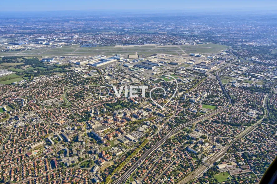 Photo TOULOUSE by VIET - COLOMIERS