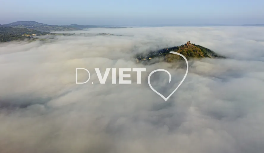 Photo TOULOUSE by VIET - chateau de Calmont d Olt