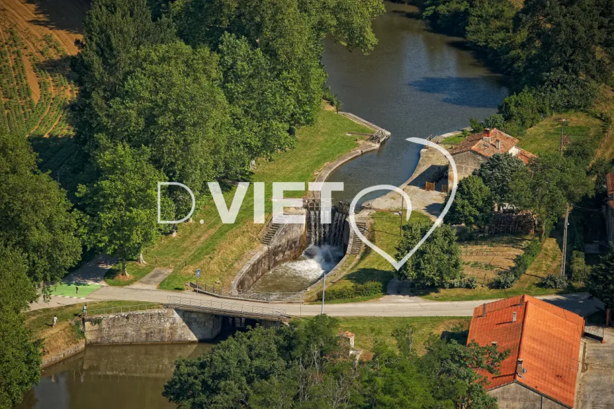 Photo TOULOUSE by VIET - Canal du Midi Laval