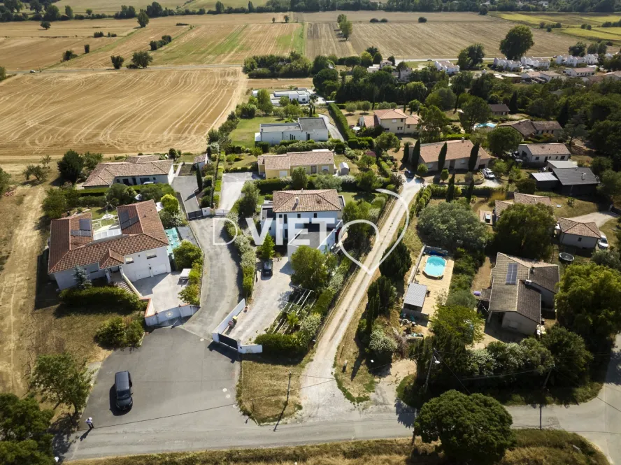 Photo TOULOUSE by VIET - AIGREFEUILLE Habitat Pavillonnaire