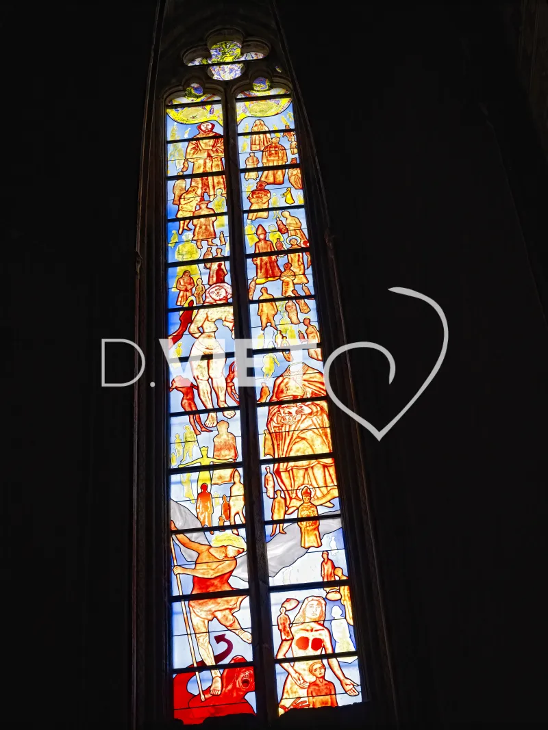 Photo TOULOUSE by VIET - vitraux de Stéphane Belzère