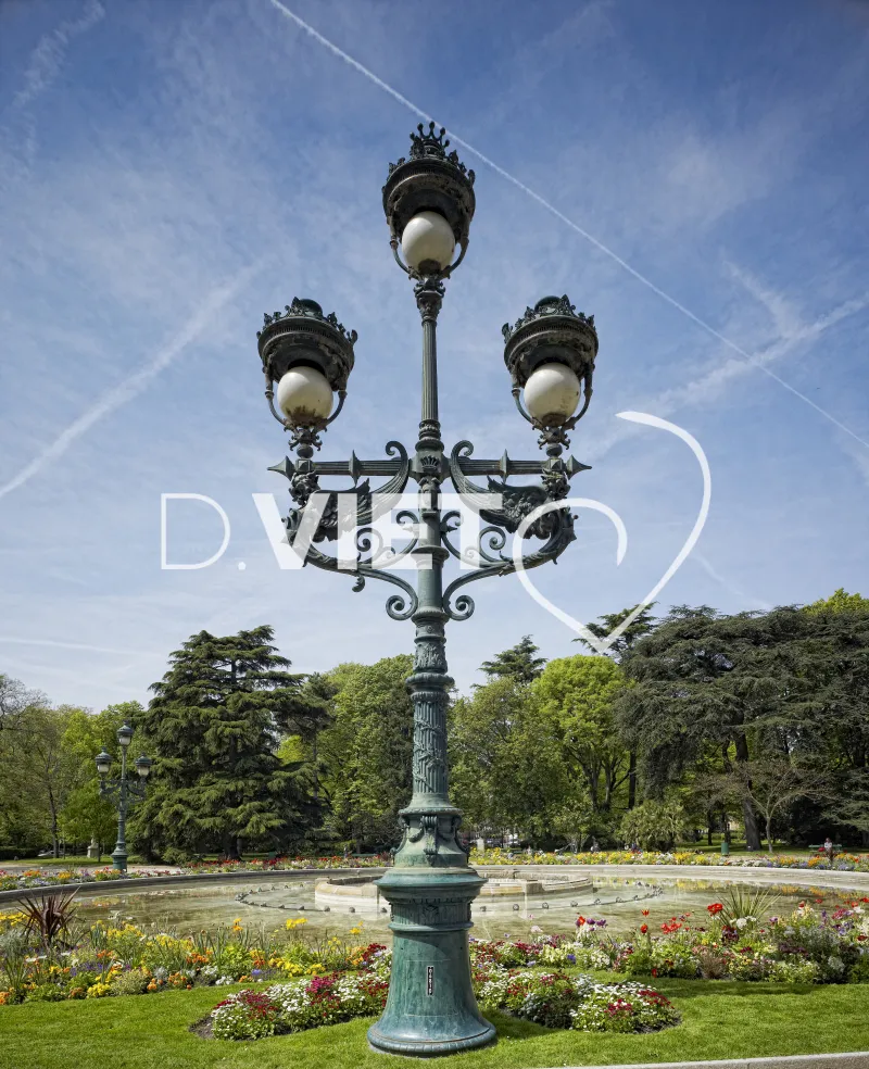 Photo TOULOUSE by VIET - Lampadaire jardin des plantes