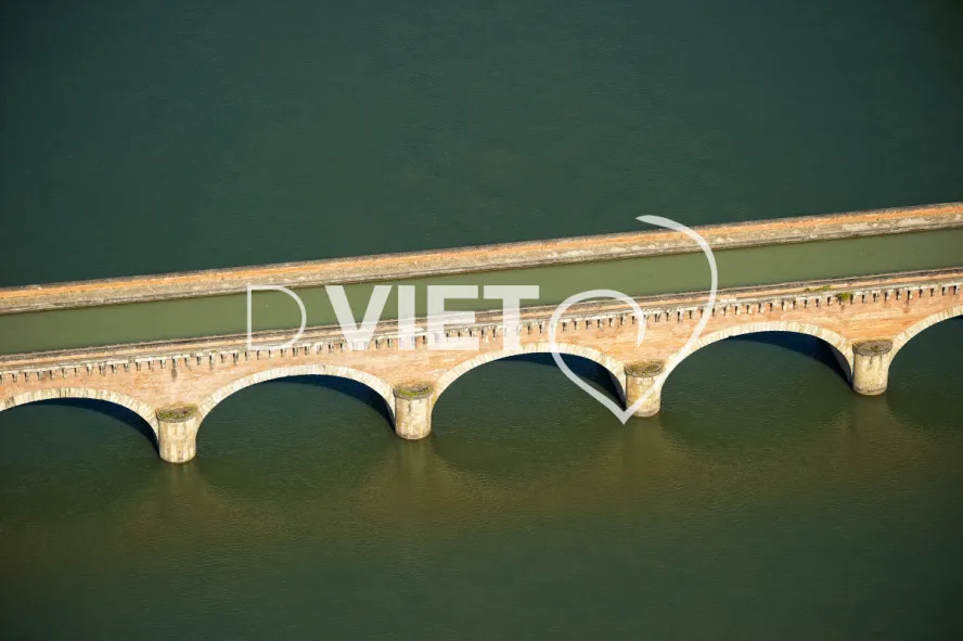 Photo TOULOUSE by VIET - Canal et écluse du Cacor