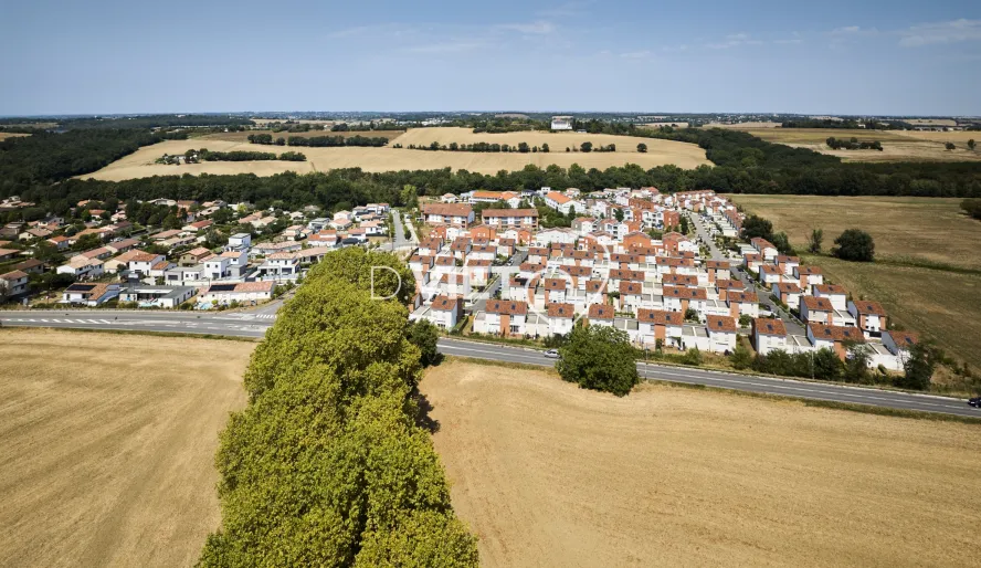 Photo TOULOUSE by VIET - QUINT FONSEGRIVES Habitat Pavillonnaire
