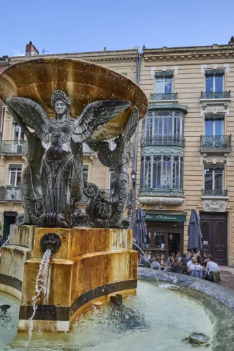 Photo TOULOUSE by VIET - Place de la trinit&eacute;