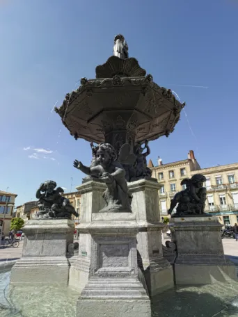 Photo TOULOUSE by VIET - La Fontaine Place Olivier