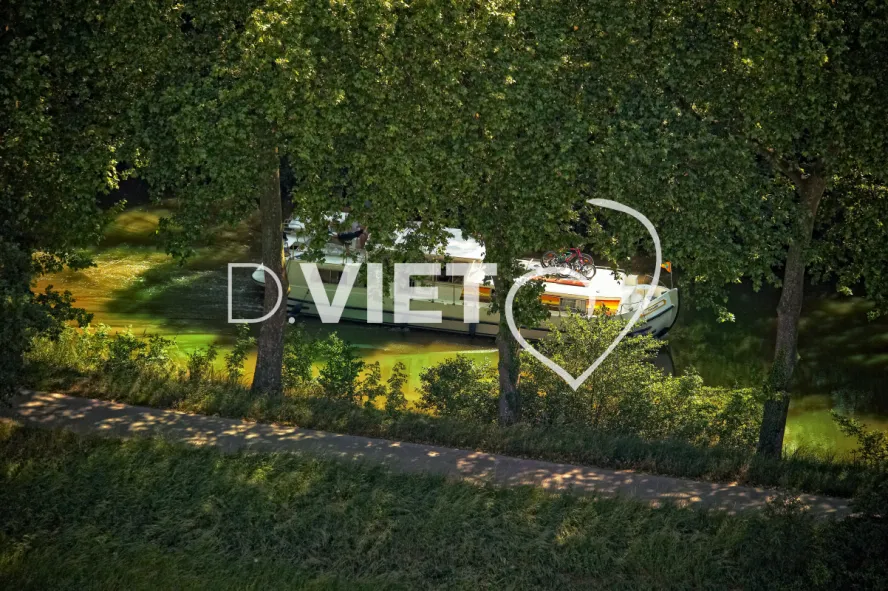 Photo TOULOUSE by VIET - Canal du Midi Ecluse de la Negra