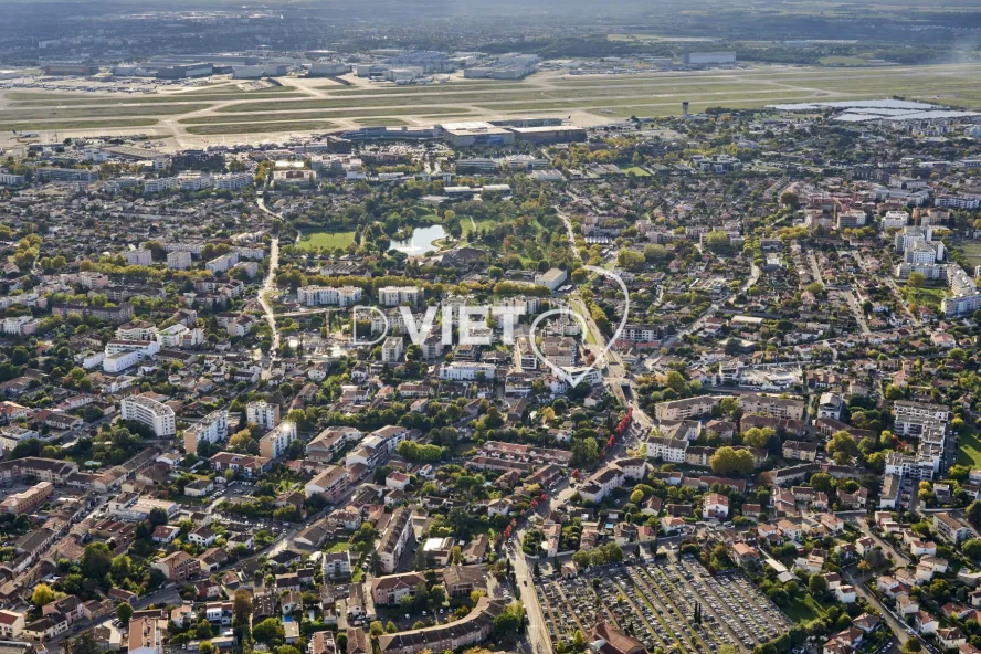 Photo TOULOUSE by VIET - BLAGNAC
