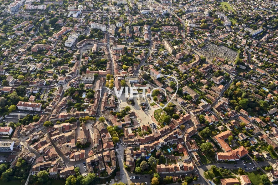 Photo TOULOUSE by VIET - BLAGNAC
