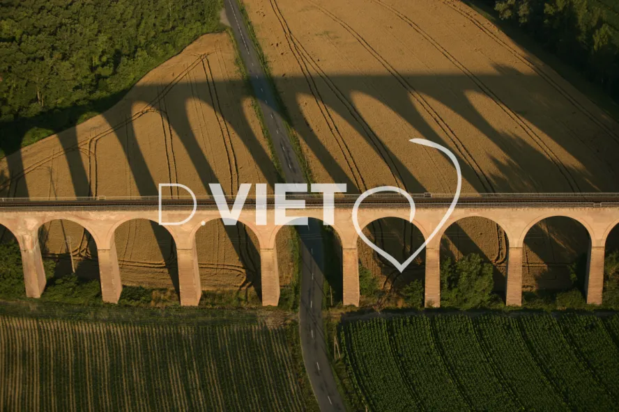 Photo TOULOUSE by VIET - 81VIADUC VERS CAHUZAC SUR VERE N43°59026 E001°55539 ©VIET 361.com