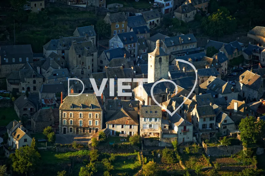 Photo TOULOUSE by VIET - St Chely d Aubrac