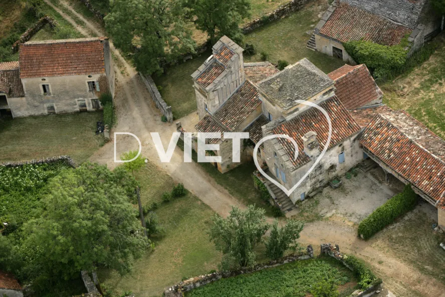 Photo TOULOUSE by VIET - 82 LE COLOMBIER N44°16004 E001°46319 ©VIET 361.com