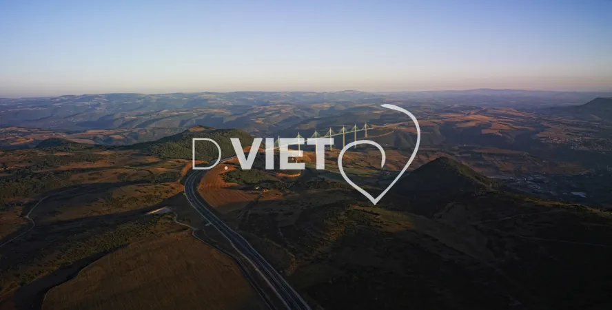 Photo TOULOUSE by VIET - Viaduc de Millau