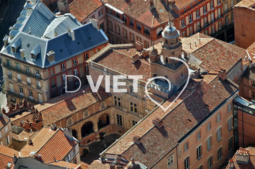 Photo TOULOUSE by VIET - Hôtel d'Assézat