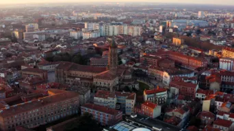Vid&eacute;o TOULOUSE by VIET - Projet sans titre Instantané 11 mars 2020 à 20:24:44