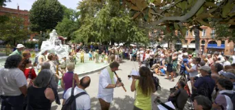 Photo TOULOUSE by VIET - Place Wilson Pataugeons avec Plat&eacute;e musique baroque