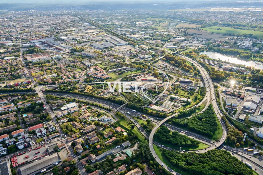 Photo TOULOUSE by VIET - LALANDE SESQUIERES