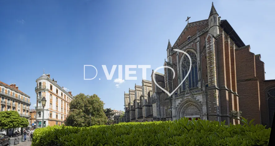 Photo TOULOUSE by VIET - Place Saint-Etienne