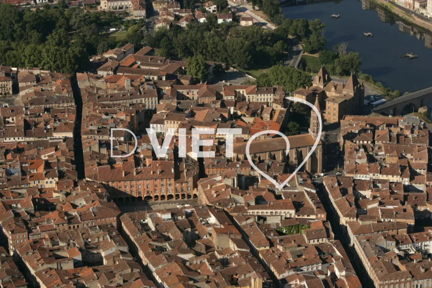 Photo TOULOUSE by VIET - 82 MONTAUBAN N44°00579 E001°21560 ©VIET 361.com