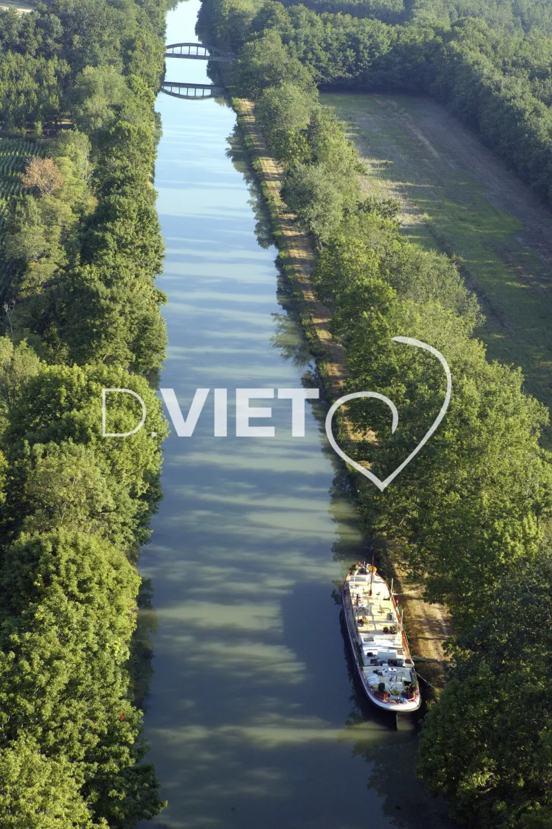 Photo TOULOUSE by VIET - Canal latéral