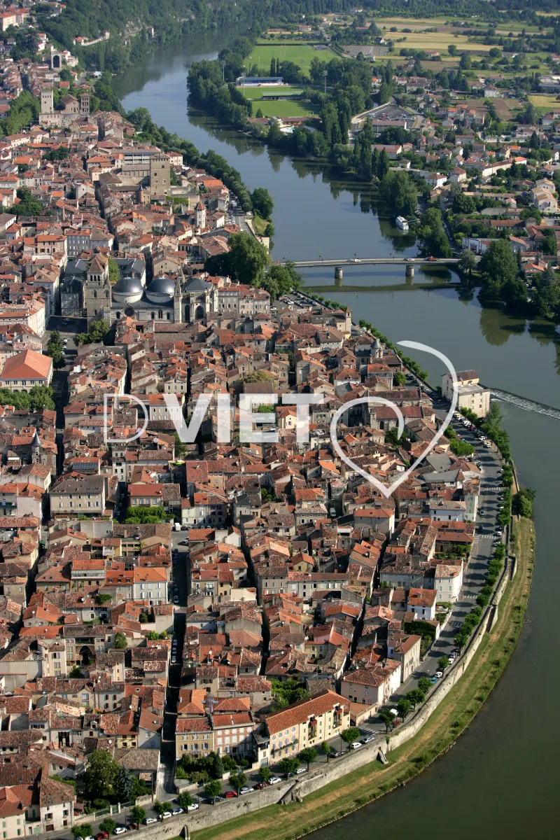 Photo TOULOUSE by VIET - 46 CAHORS N44°265141 E001°26184 ©VIET 361.com