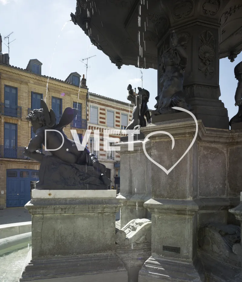 Photo TOULOUSE by VIET - La Fontaine Place Olivier