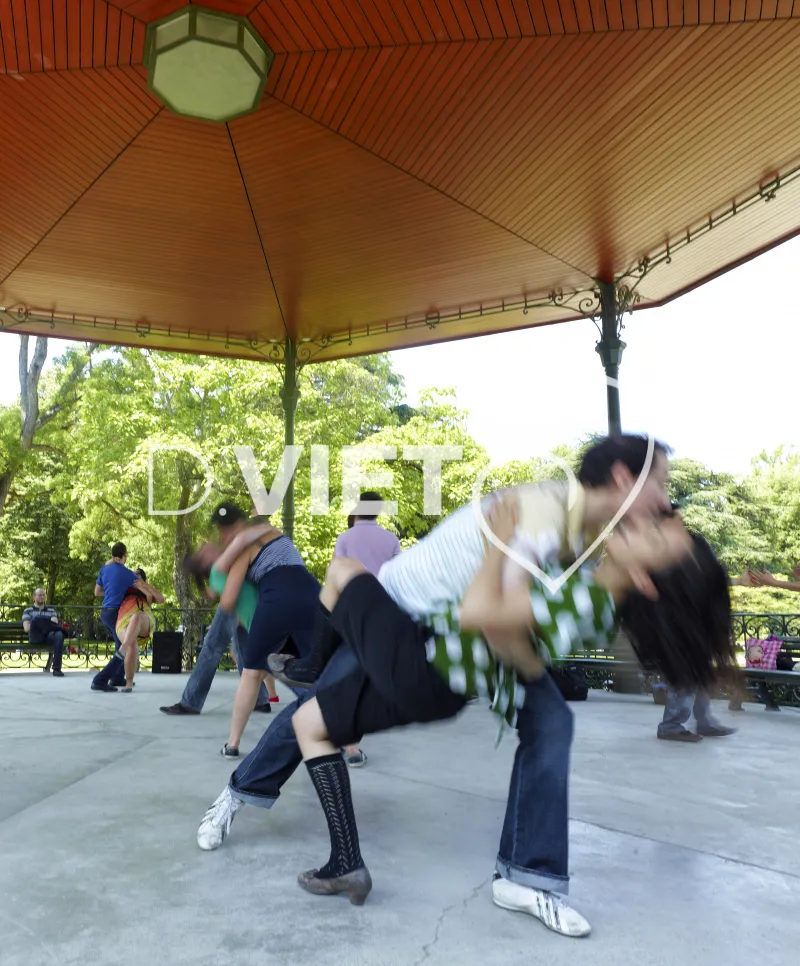 Photo TOULOUSE by VIET - Kiosque jardin des plantes