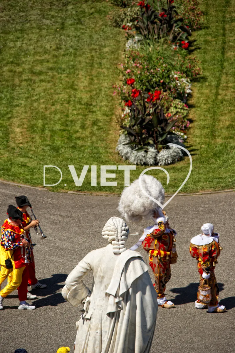 Photo TOULOUSE by VIET - Luchon fetes des fleurs